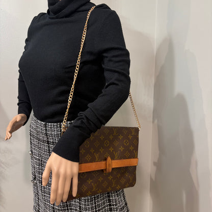 #8006 LOUIS VUITTON Monogram Vintage Pochette Pliante (RARE!)
