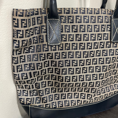 #415 FENDI Tote