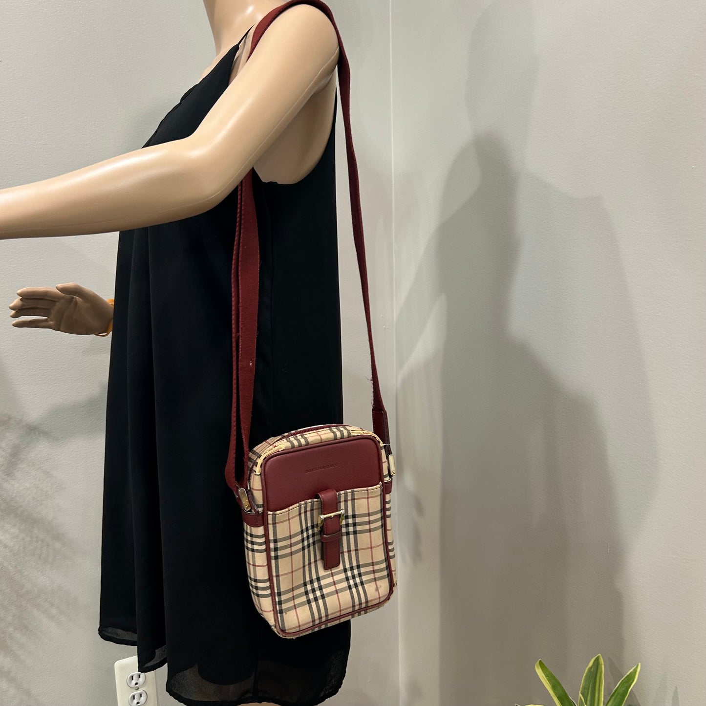 1014 BURBERRY Shoulder Bag