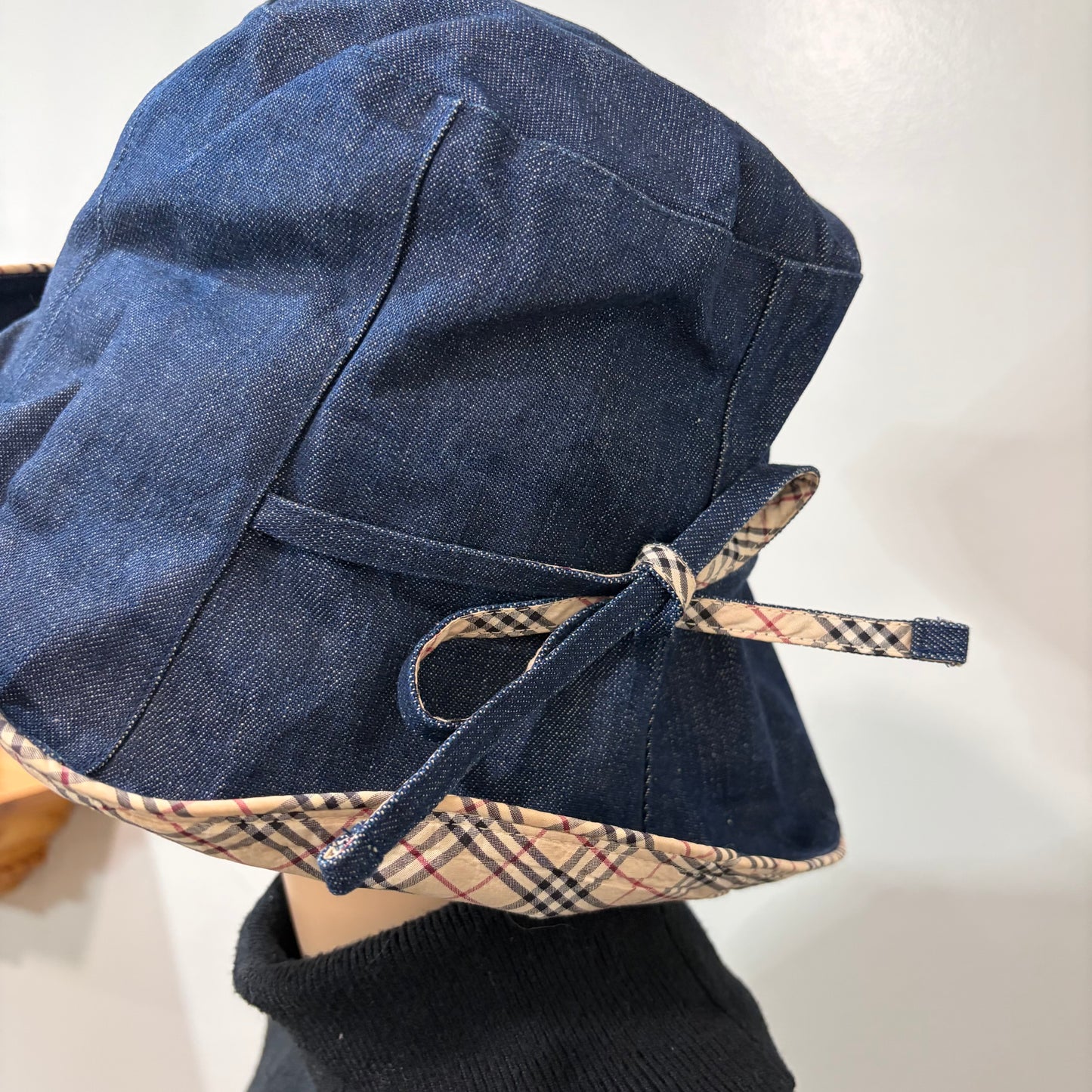 8908 BURBERRY Denim Hat