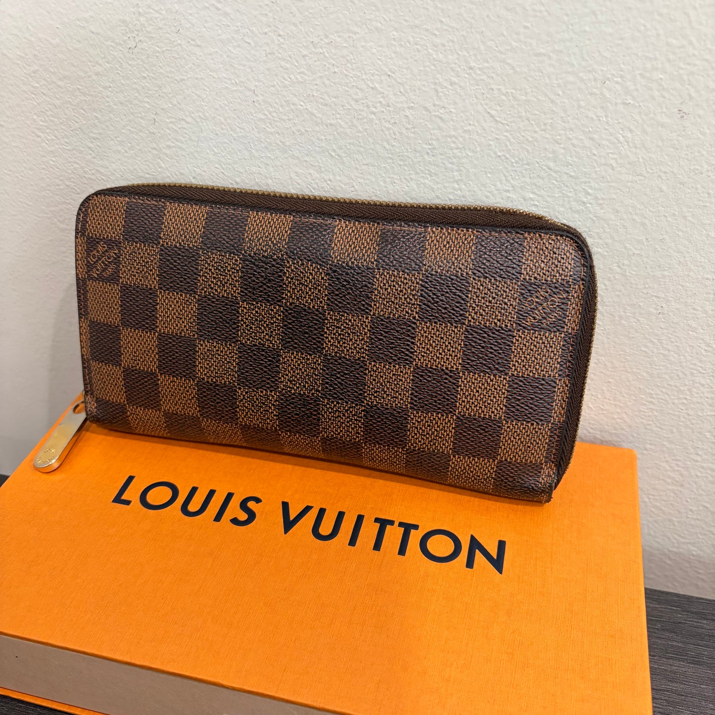 #1101-14 LOUIS VUITTON Damier Ebene Zip Wallet