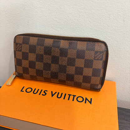 #1101-14 LOUIS VUITTON Damier Ebene Zip Wallet