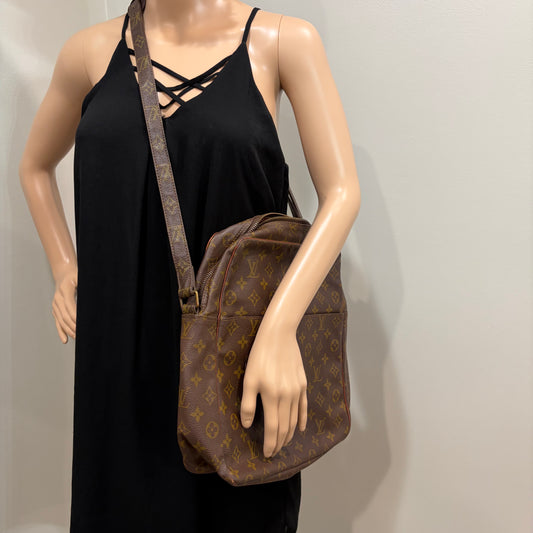 #111 LOUIS VUITTON Marceau GM