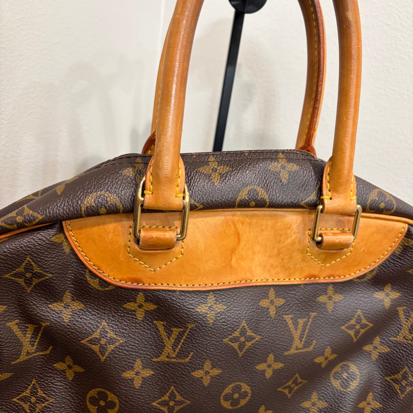 #8254 LOUIS VUITTON Deauville