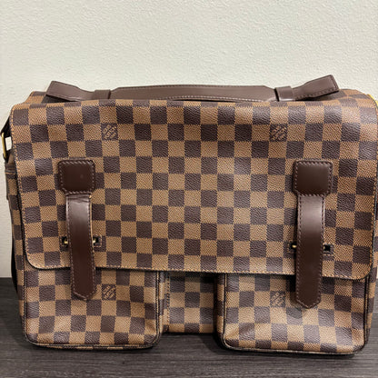 8882 LOUIS VUITTON Damier Broadway Shoulder Bag