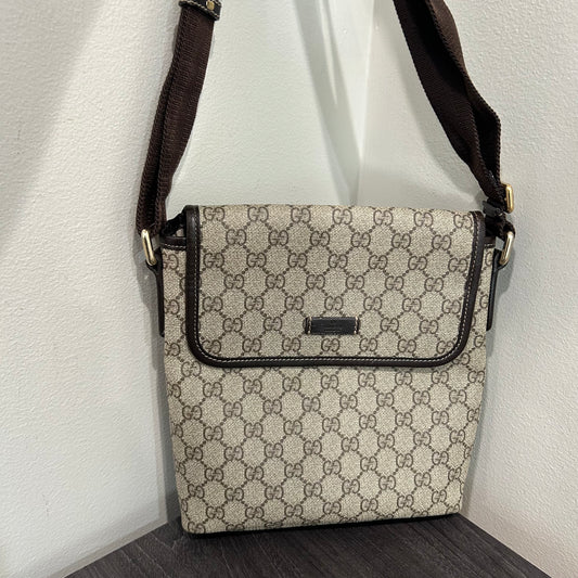 #212 GUCCI Crossbody