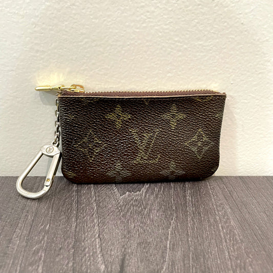 BAG Drop- This item will go live 04/28 for $100 *SUBSCRIBERS ONLY* Louis Vuitton Coin Pouch