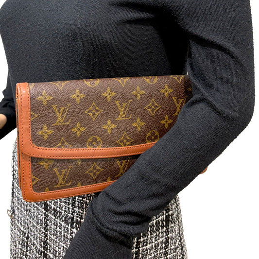 #8279 LOUIS VUITTON Monogram Dame 26