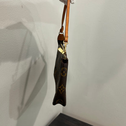 #302 LOUIS VUITTON Pochette