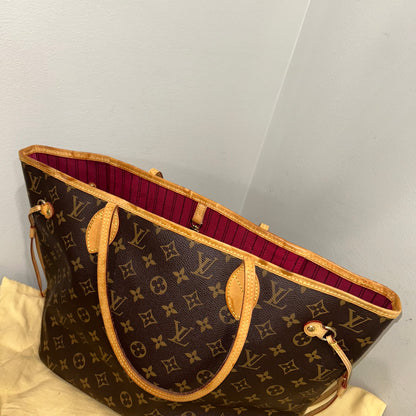 CLEARANCE #207 LOUIS VUITTON Neverfull MM w/ Pouch