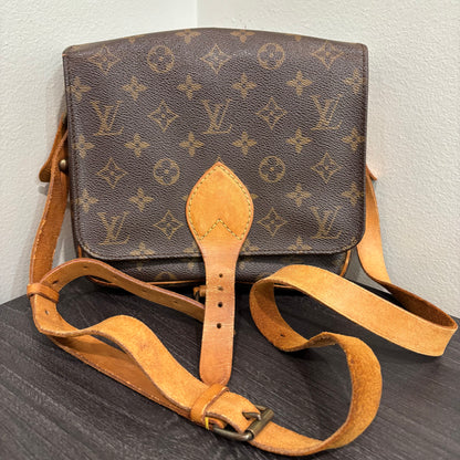 #341 LOUIS VUITTON Cartouchiere MM