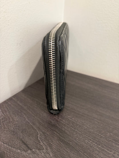 #3236 CHANEL 2018-2019 Black Zip Wallet