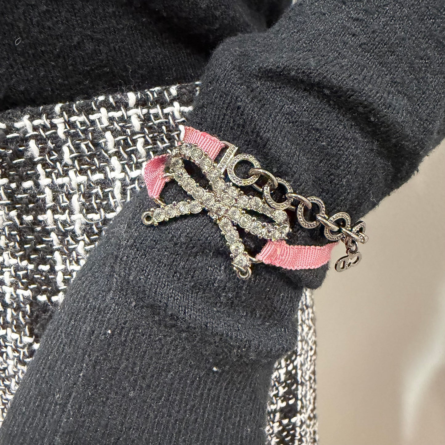 8906 DIOR Set of 2 Choker Necklaces/Double Wrap Bracelets