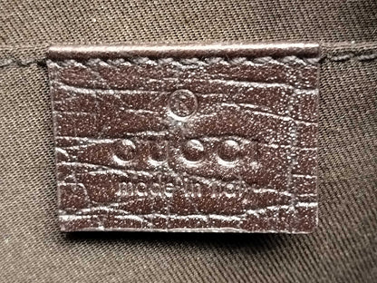 #1110 GUCCI GG Supreme Camera Crossbody Bag