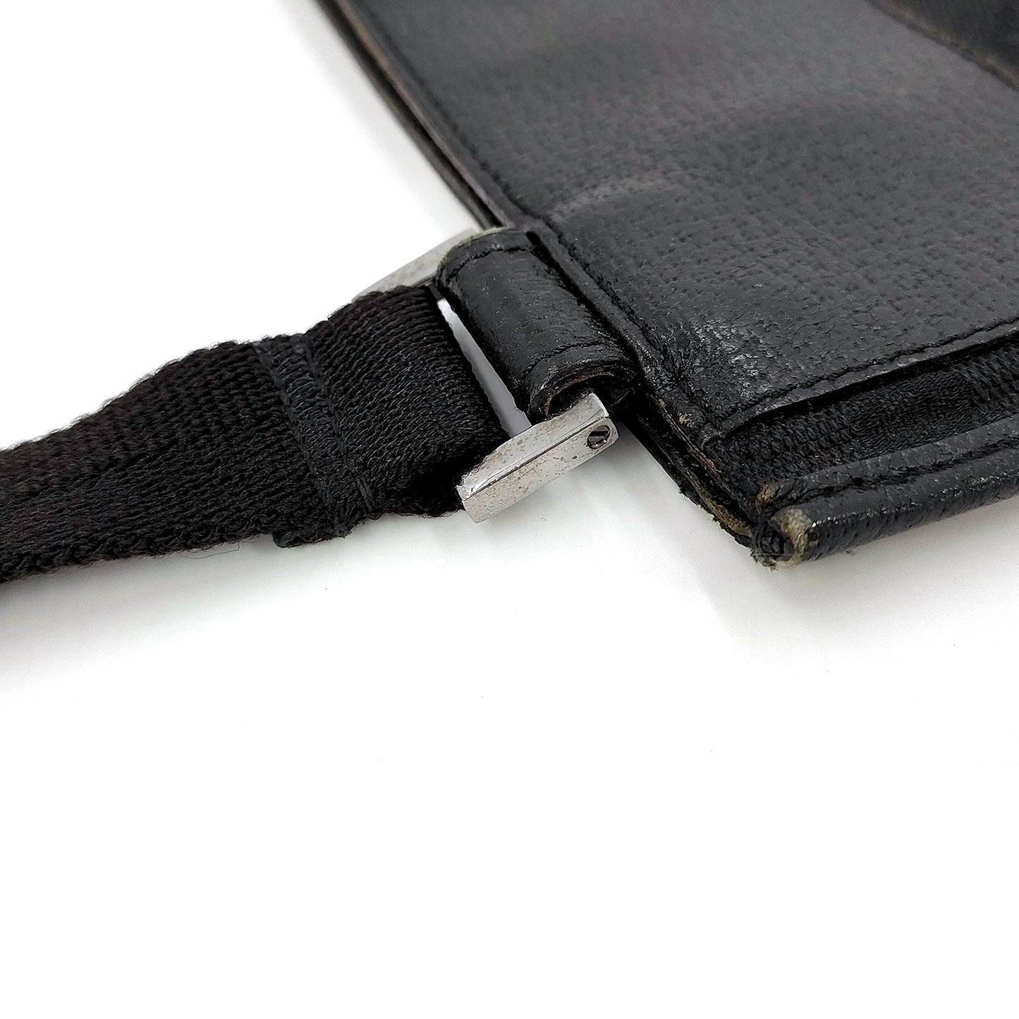 #1160 GUCCI Black GG Canvas Messenger Crossbody