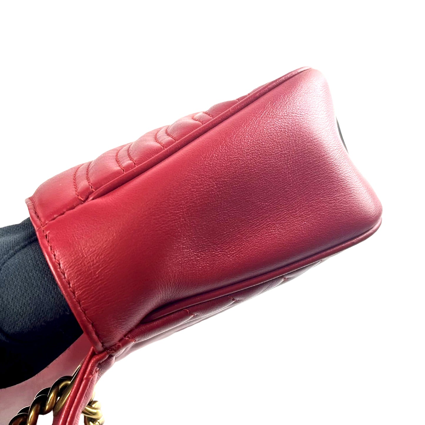 #1179 GUCCI GG Marmont Red Leather Matelassé Chevron Shoulder Bag