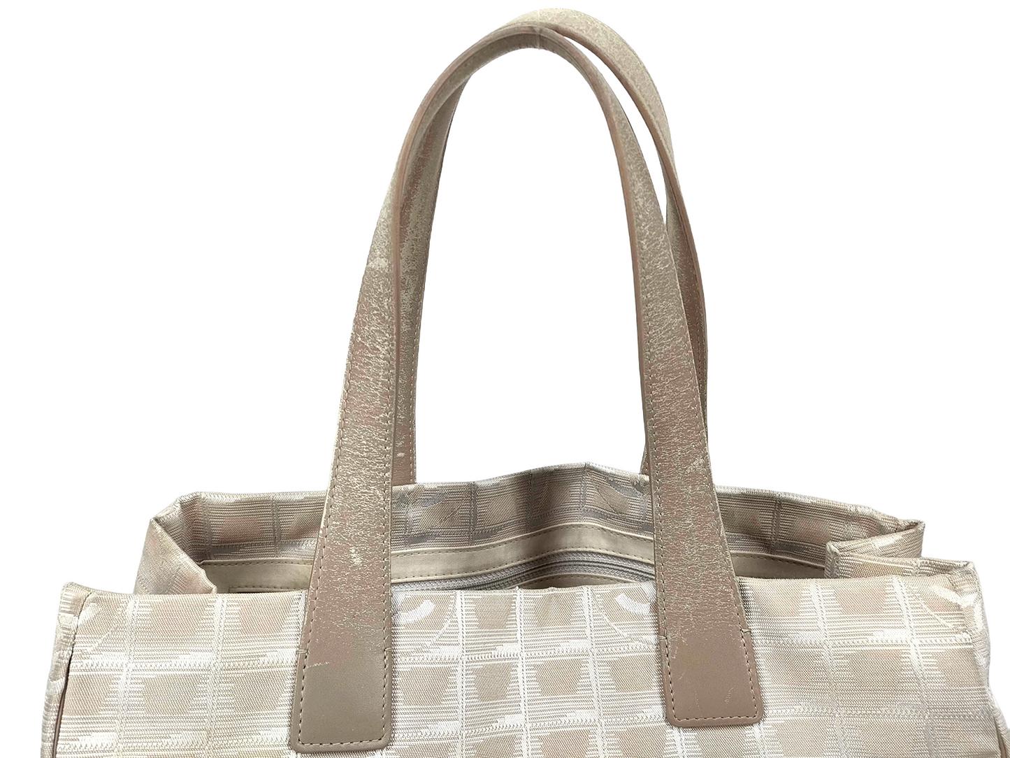 #1153 CHANEL Neutral Ligne Tote