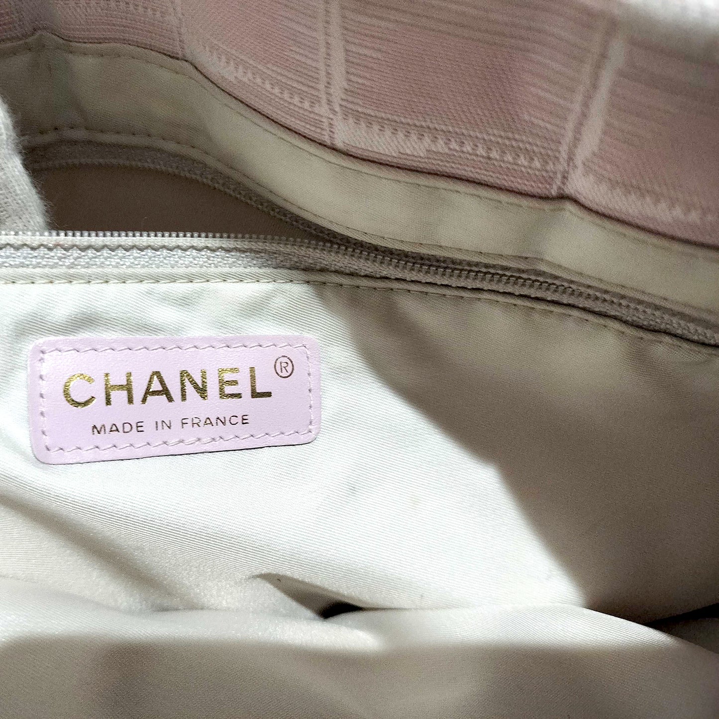 #1154 CHANEL Pink Ligne Tote