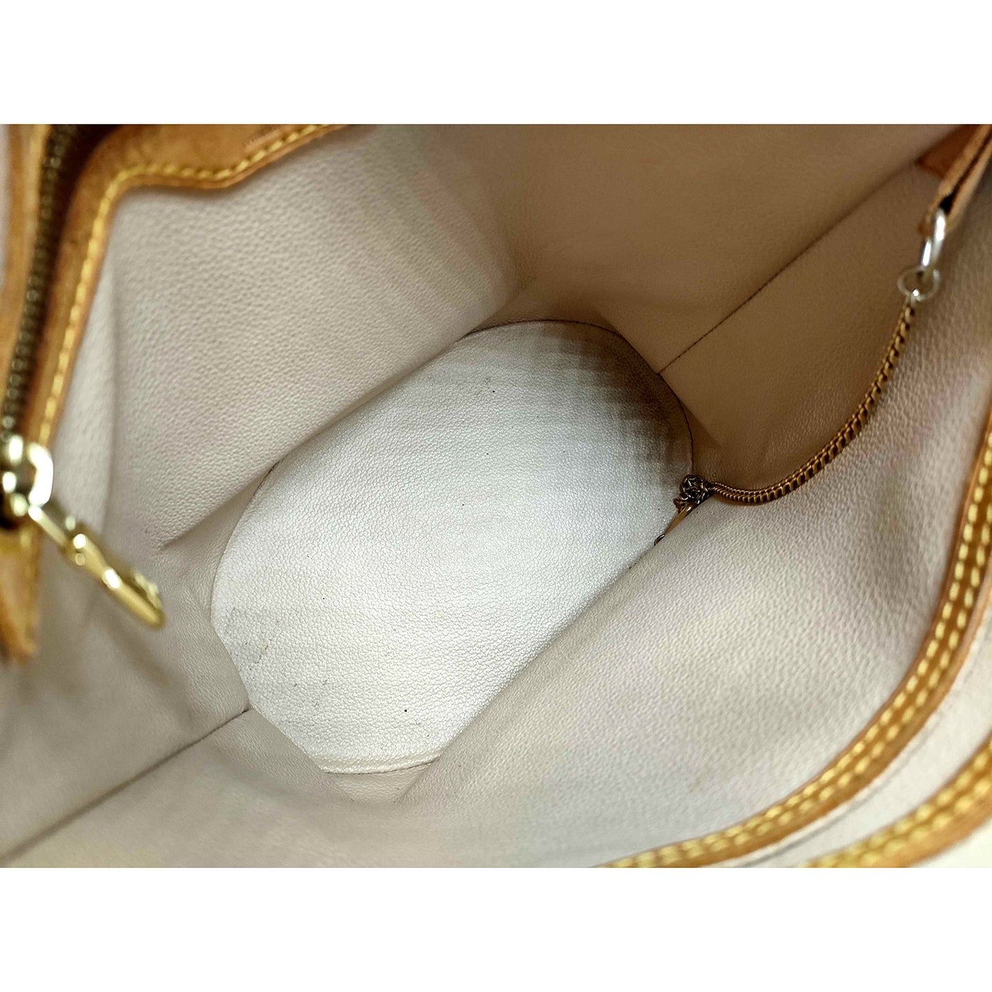 1175 LOUIS VUITTON Monogram Bucket Tote (Cigarette Odor)