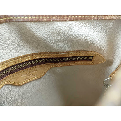 1175 LOUIS VUITTON Monogram Bucket Tote (Cigarette Odor)