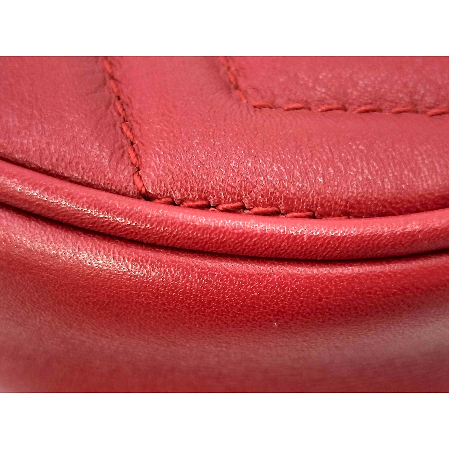 #1183 GUCCI GG Marmont Red Leather Matelassé Chevron Belt Bag