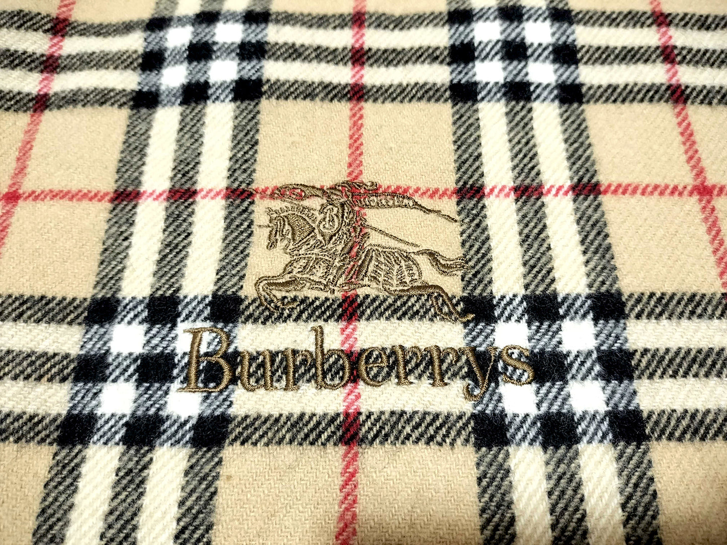 #1343 BURBERRY Archive Beige Check 100% Wool Lap Blanket