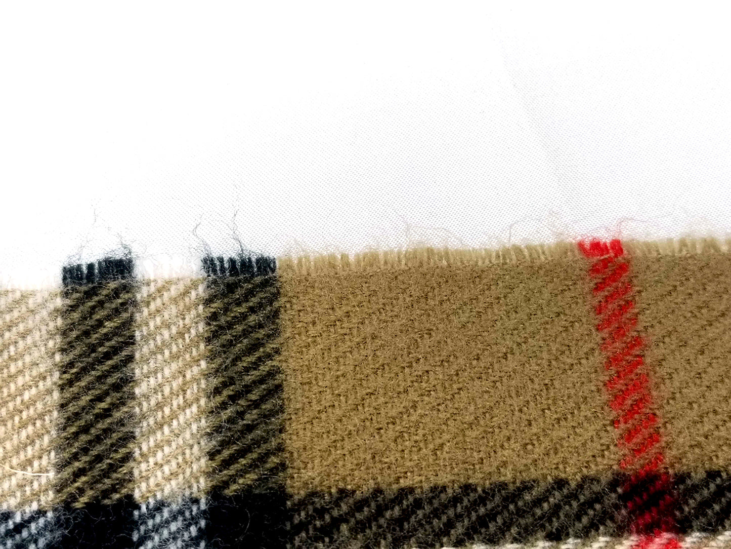 #1316 BURBERRY Vintage Beige Check 100% Lambswool Scarf