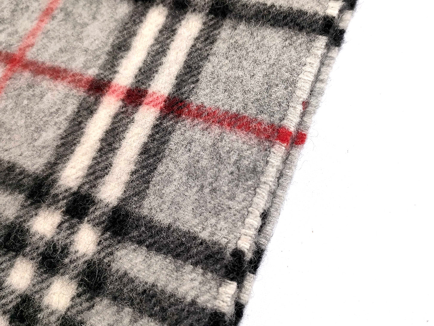 #1322 BURBERRY Vintage Gray Check 100% Lambswool Scarf