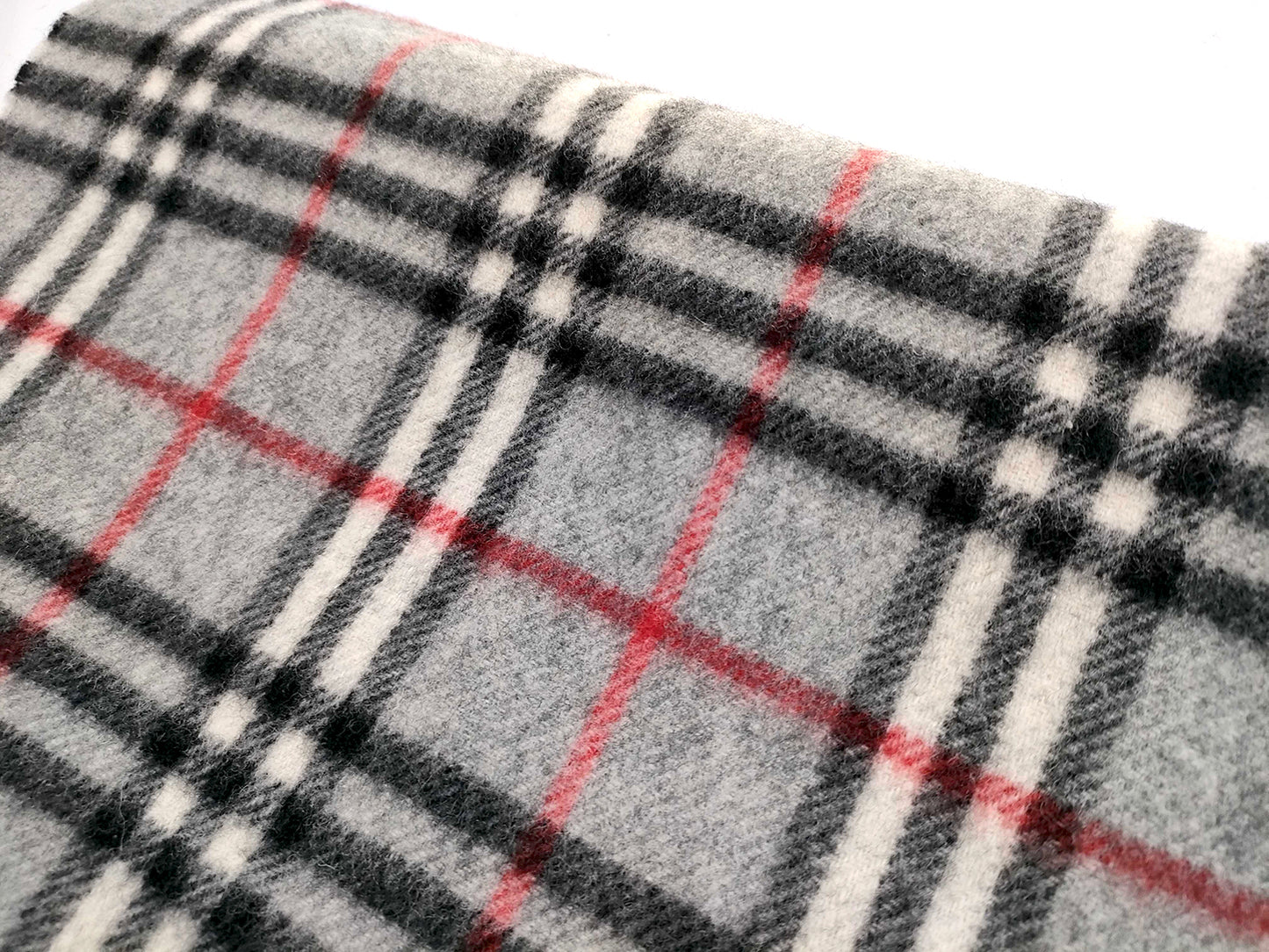 #1322 BURBERRY Vintage Gray Check 100% Lambswool Scarf