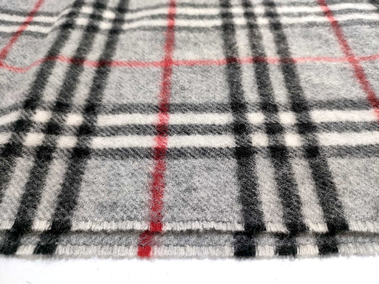 #1322 BURBERRY Vintage Gray Check 100% Lambswool Scarf