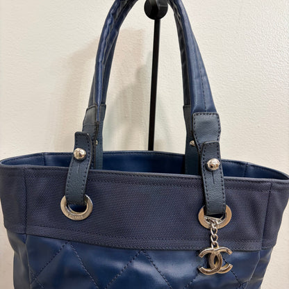 8894 CHANEL Quilted Navy Biarritz Tote