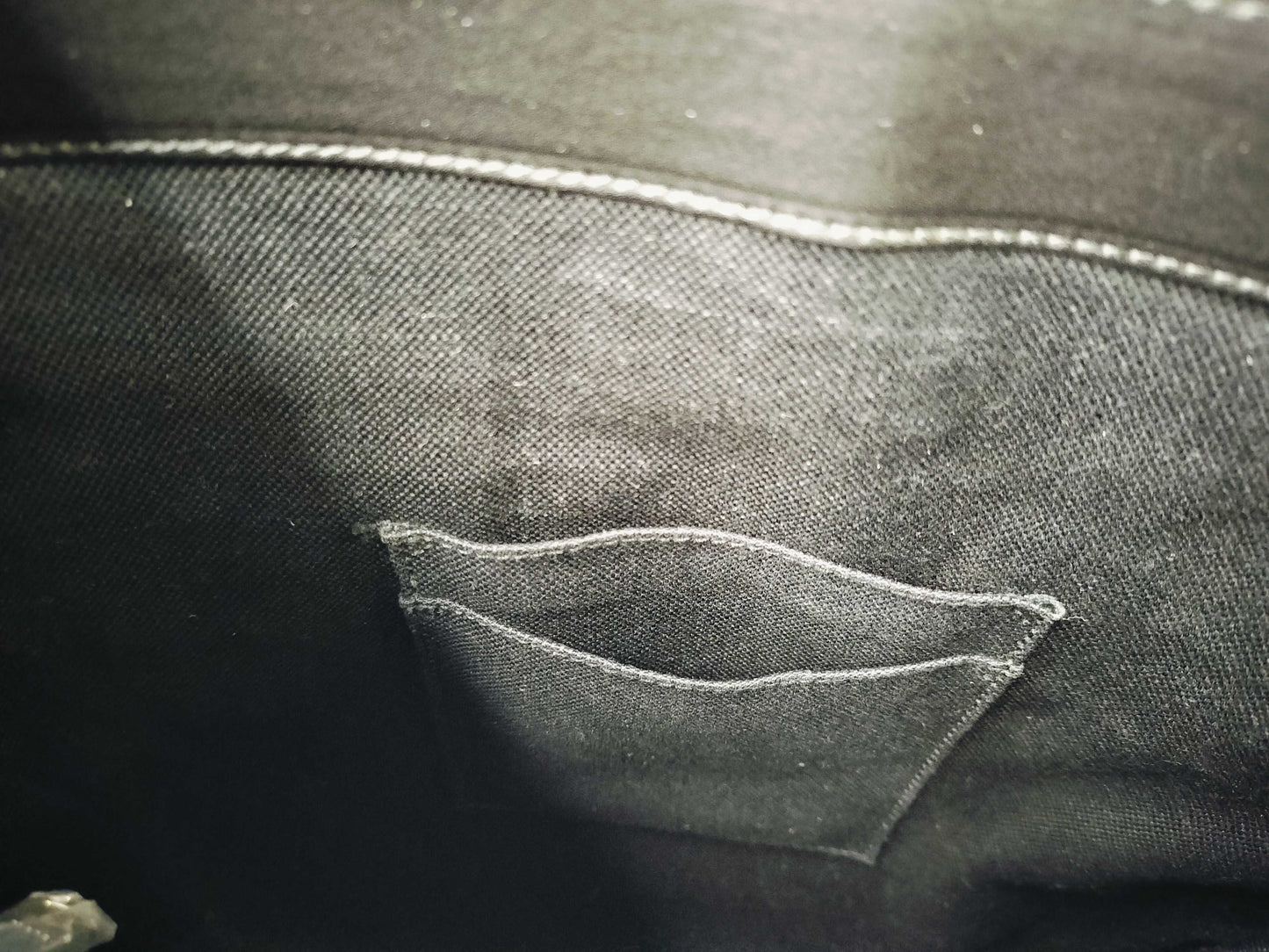 #1200 GUCCI Black GG Supreme Flat Messenger Web Crossbody