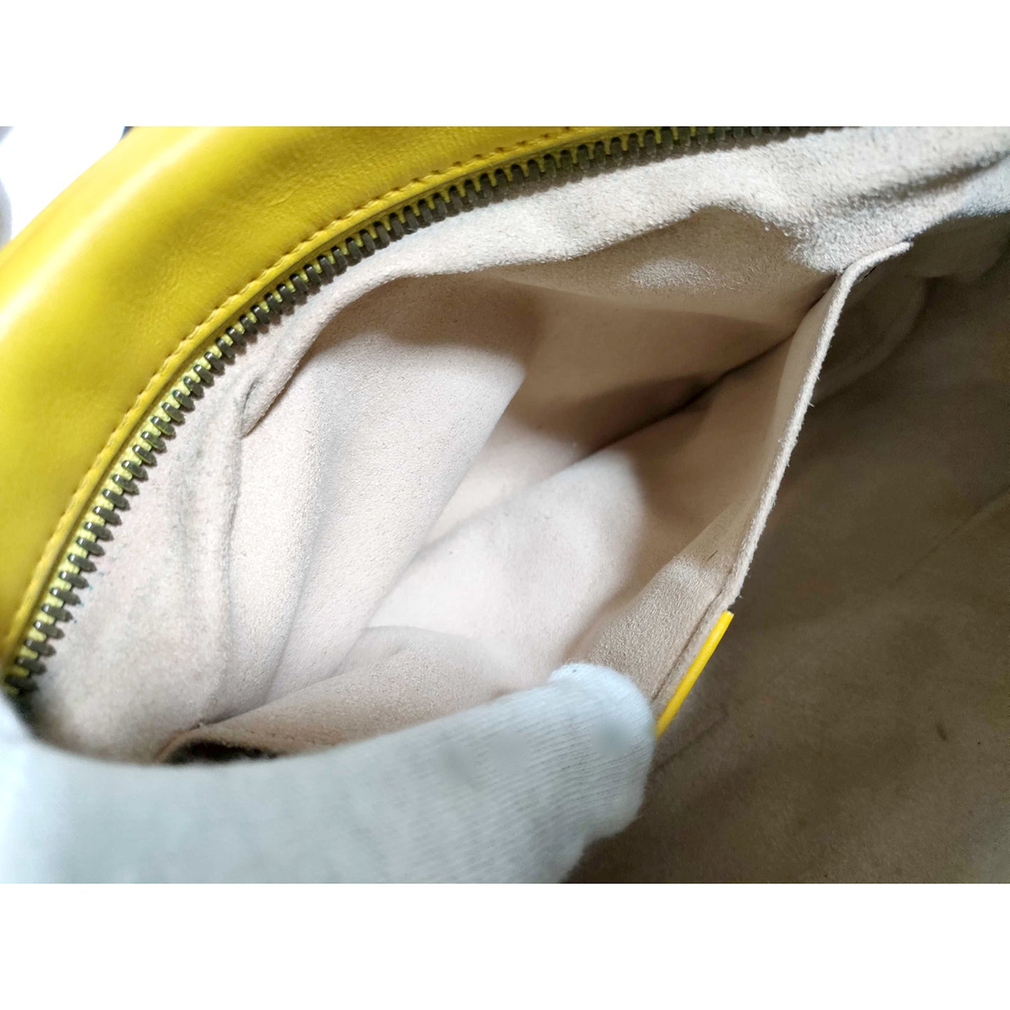 #1182 GUCCI GG Marmont Yellow Leather Matelassé Chevron Shoulder Bag