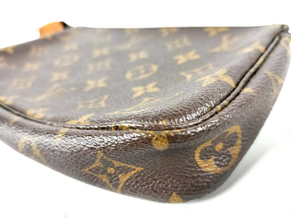 #1309 LOUIS VUITTON Monogram Accessory Pochette