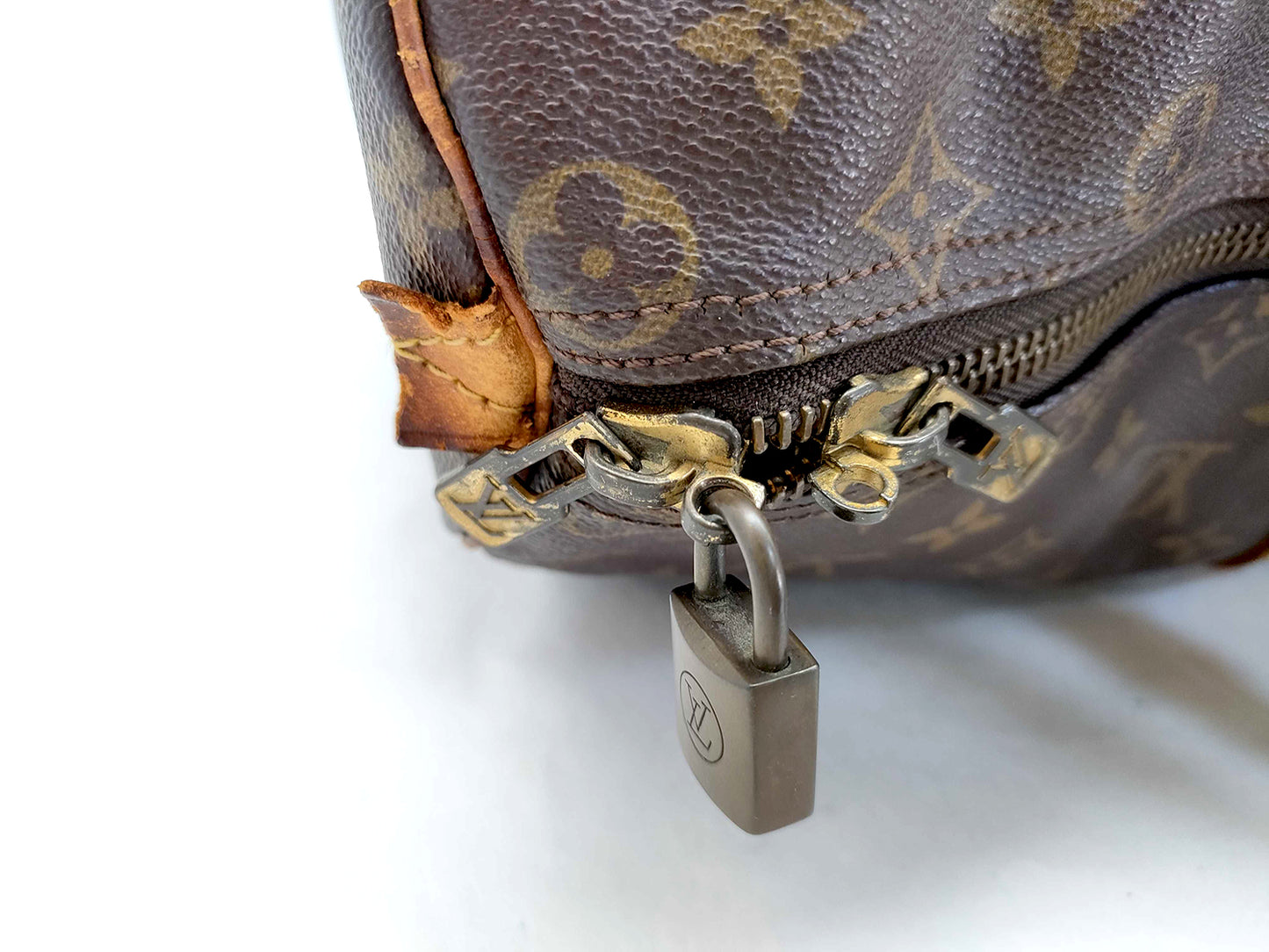 #1277 LOUIS VUITTON Monogram Keepall 60