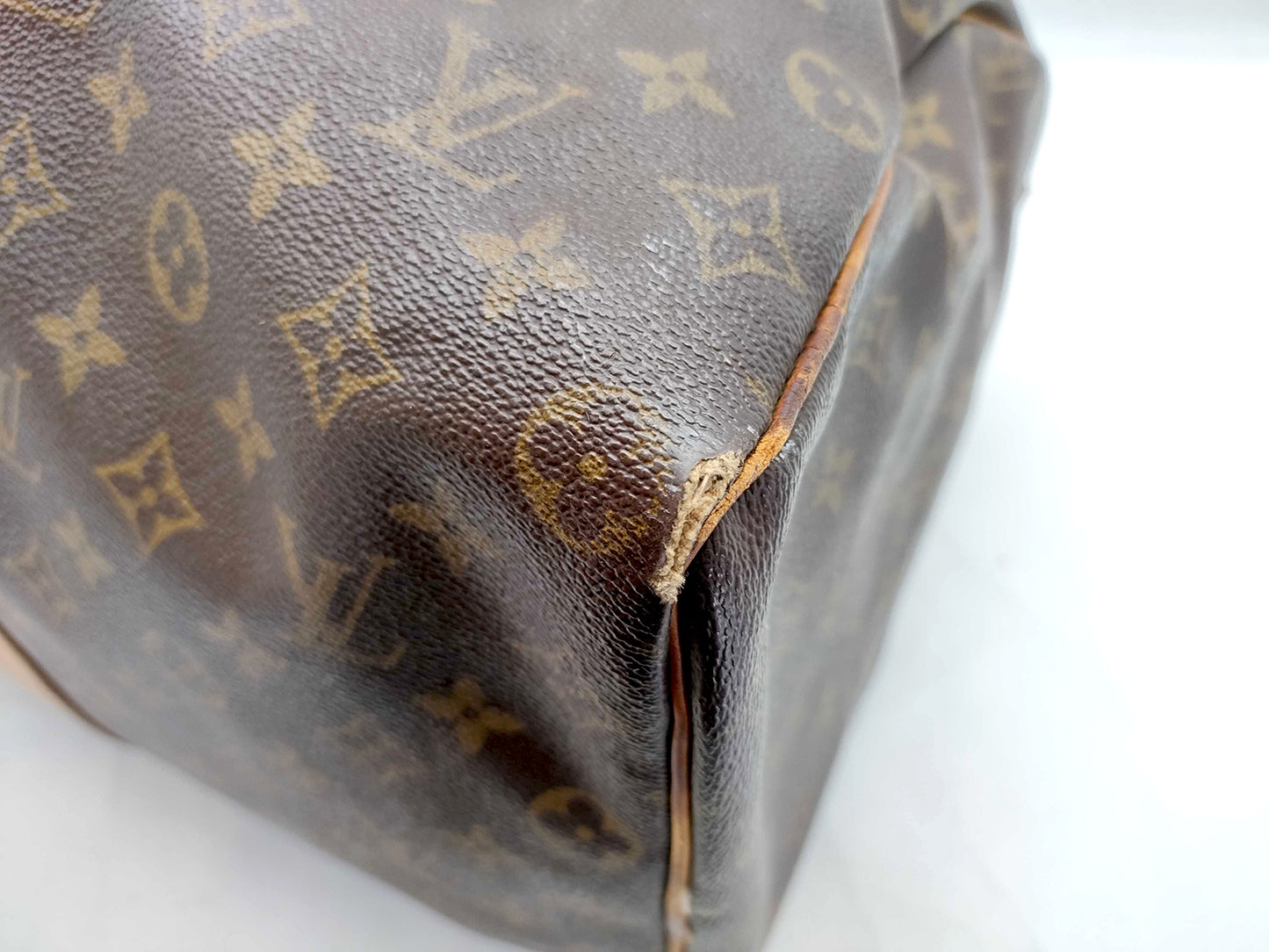#1277 LOUIS VUITTON Monogram Keepall 60