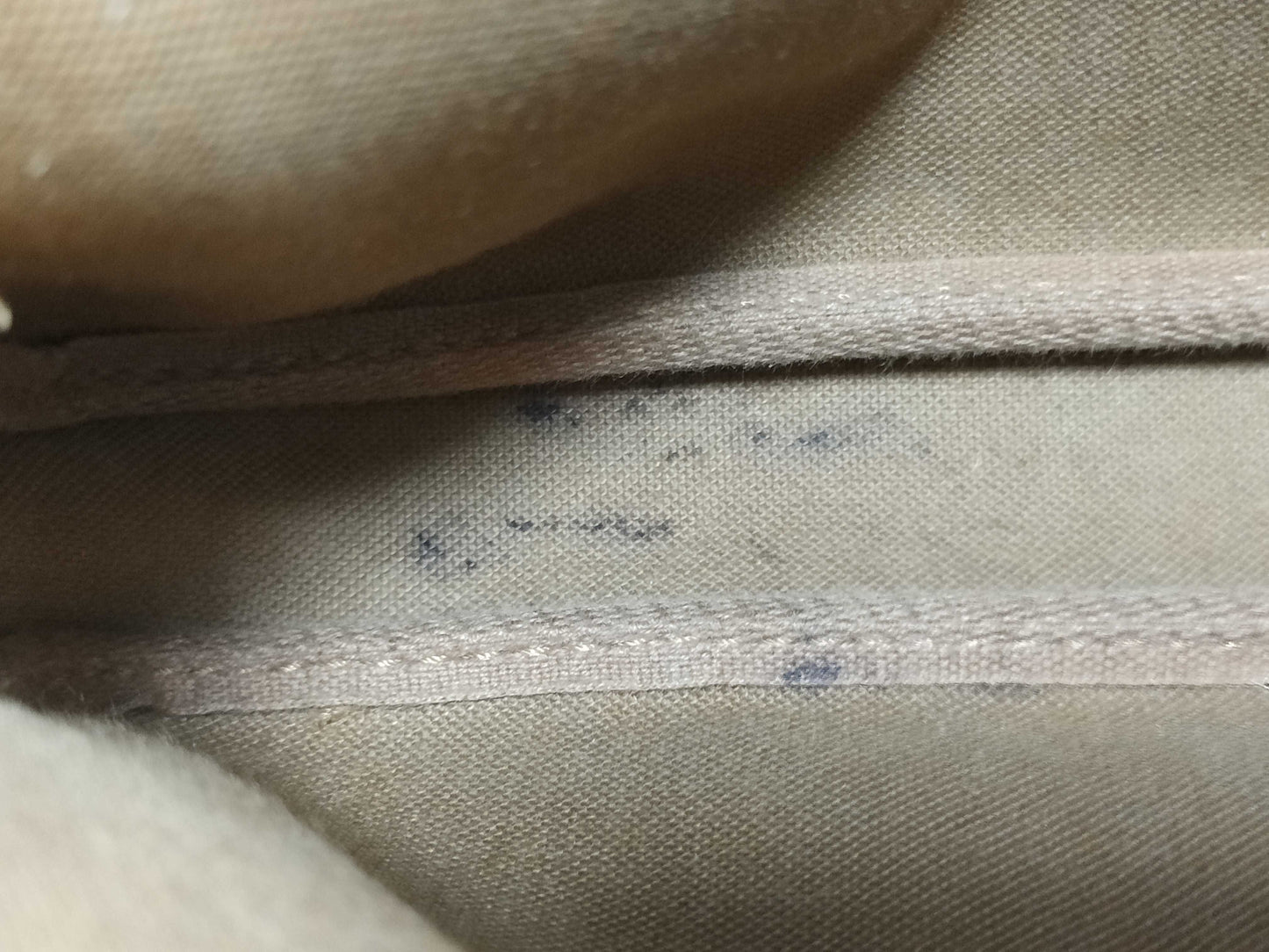 #1287 LOUIS VUITTON Monogram Pochette