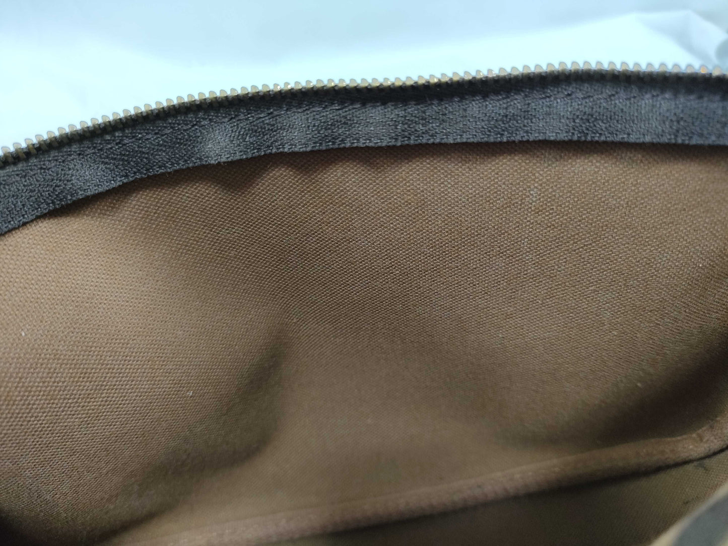 #1287 LOUIS VUITTON Monogram Pochette