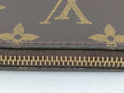 #1288 LOUIS VUITTON Monogram Pochette