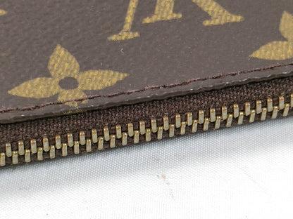 #1307 LOUIS VUITTON Monogram Pochette