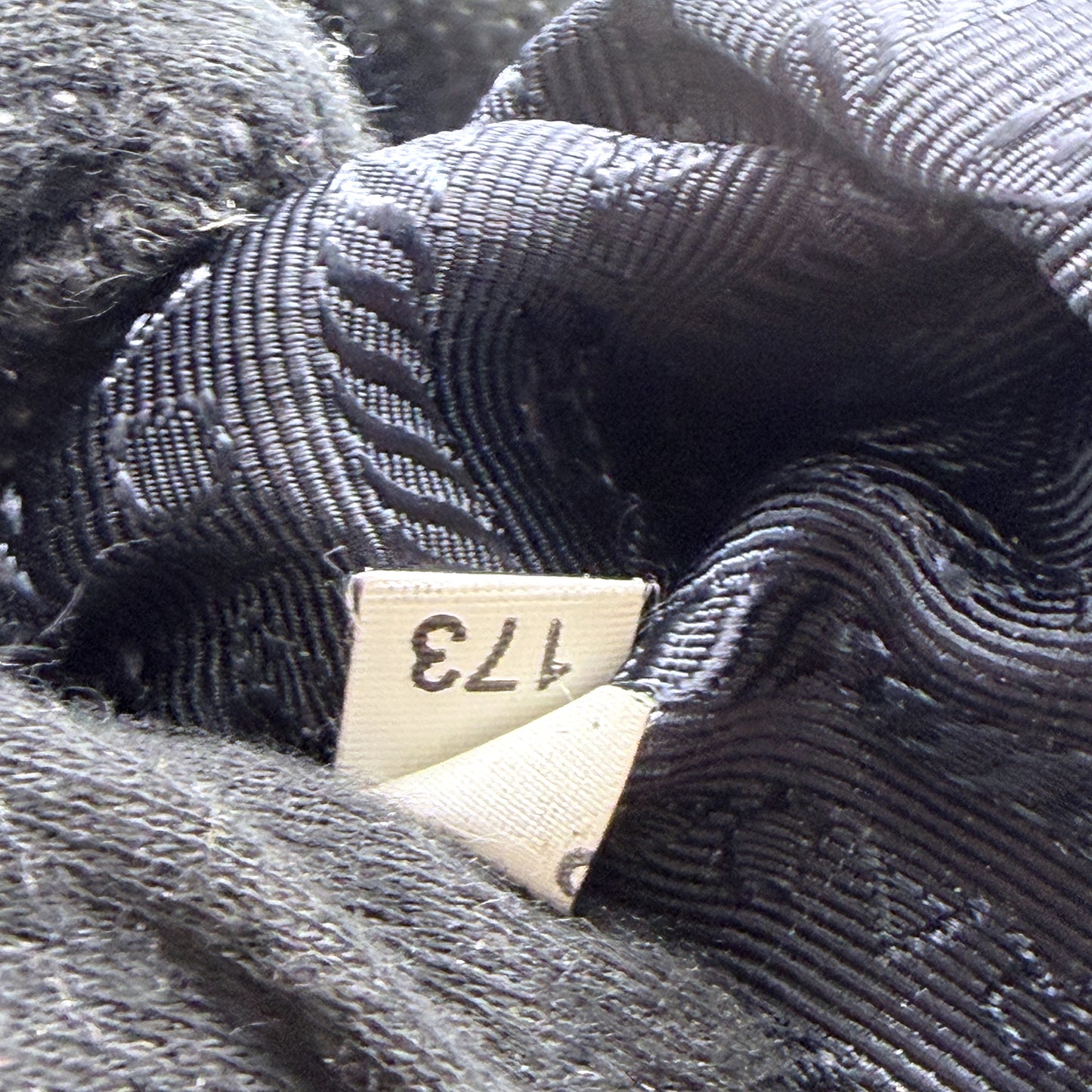 #1188 PRADA Navy Blue Saffiano Leather Galleria Bag