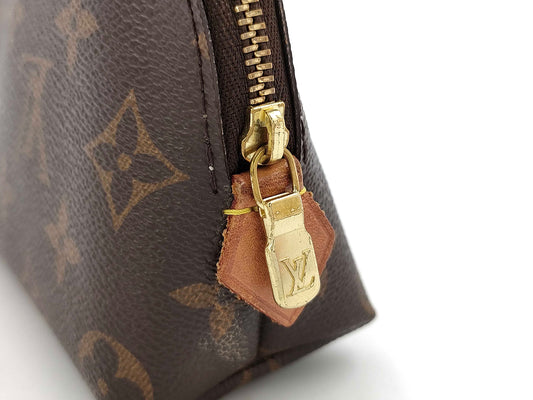 #1374 LOUIS VUITTON Monogram Accessory Pouch
