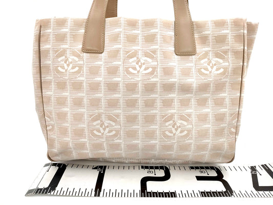 #1503 CHANEL Neutral Ligne Tote
