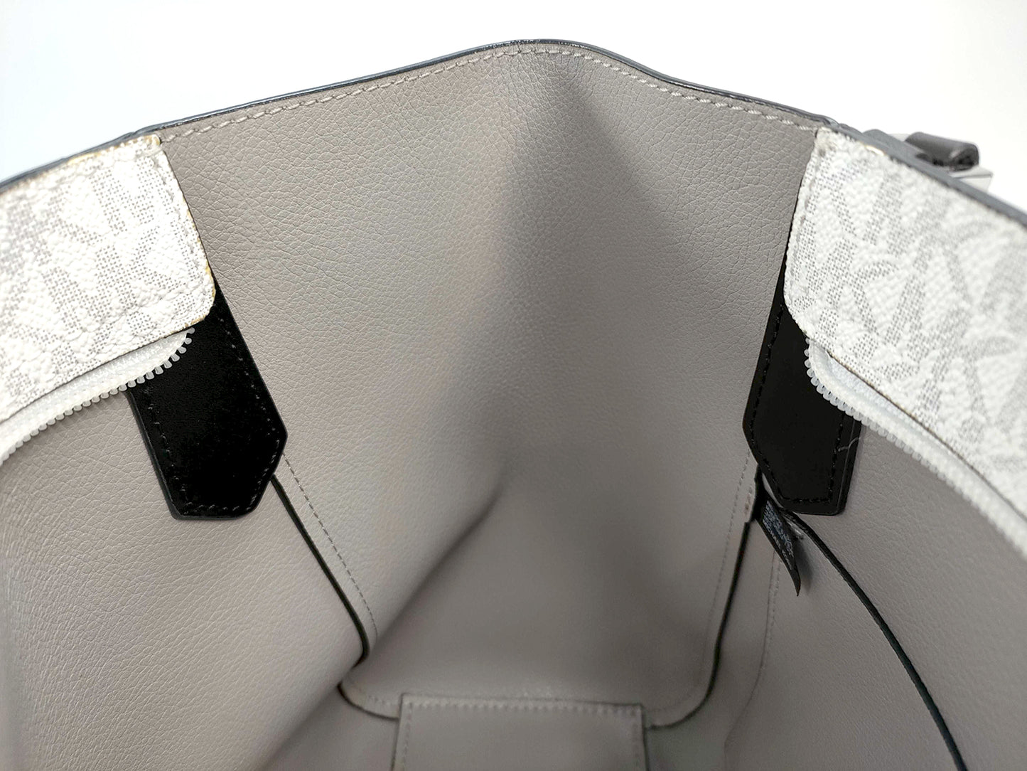 #1417 MICHAEL KORS Kimberly Color-Block Logo and Leather Tote Bag