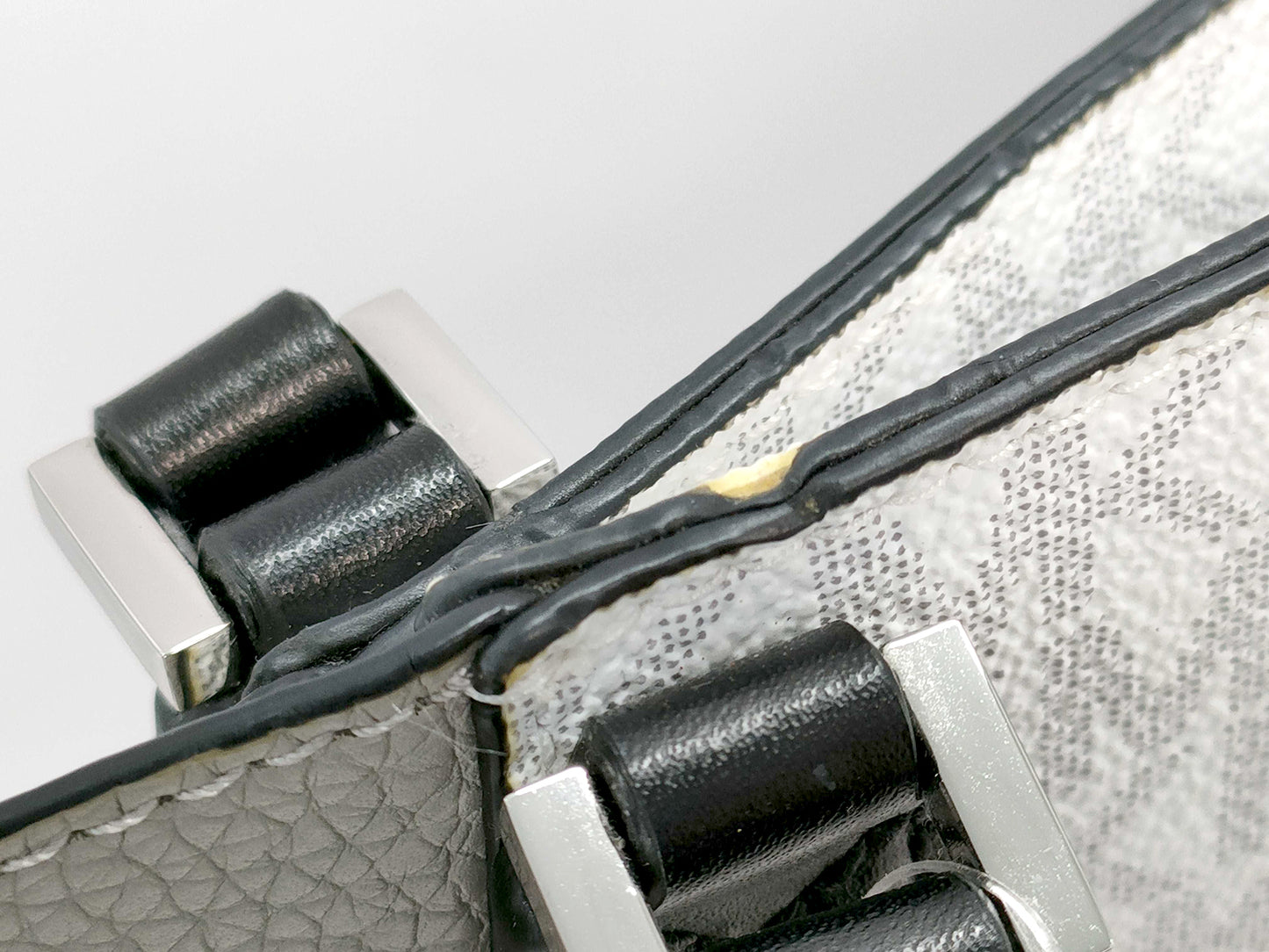 #1417 MICHAEL KORS Kimberly Color-Block Logo and Leather Tote Bag