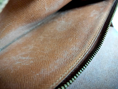 #1458 LOUIS VUITTON Monogram Bi-fold Long Wallet