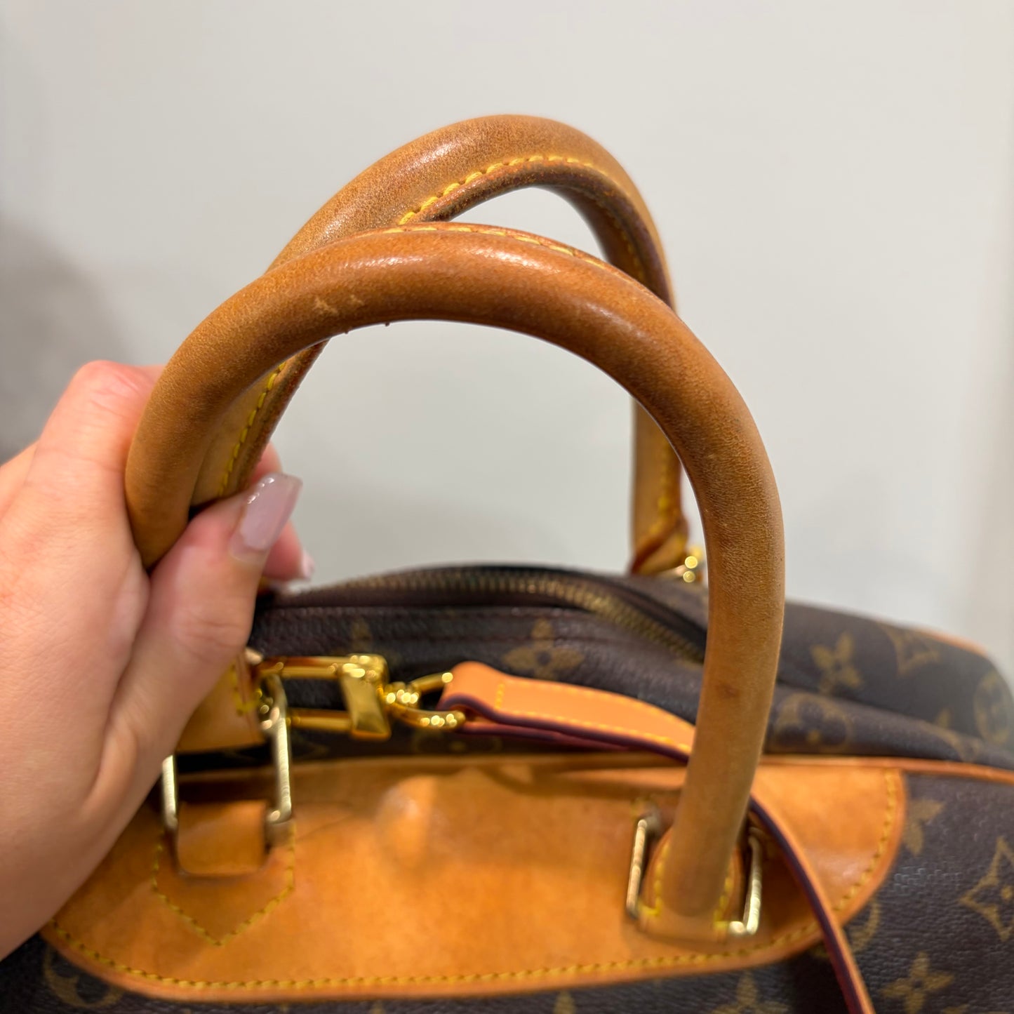 #1116 LOUIS VUITTON Monogram Deauville