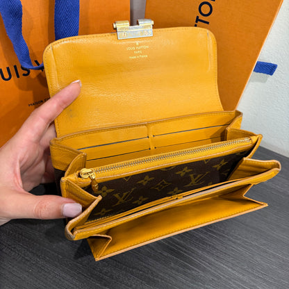 #1101-01 LOUIS VUITTON Limited Edition Portefeuille Elysee Wallet with Removable Chain