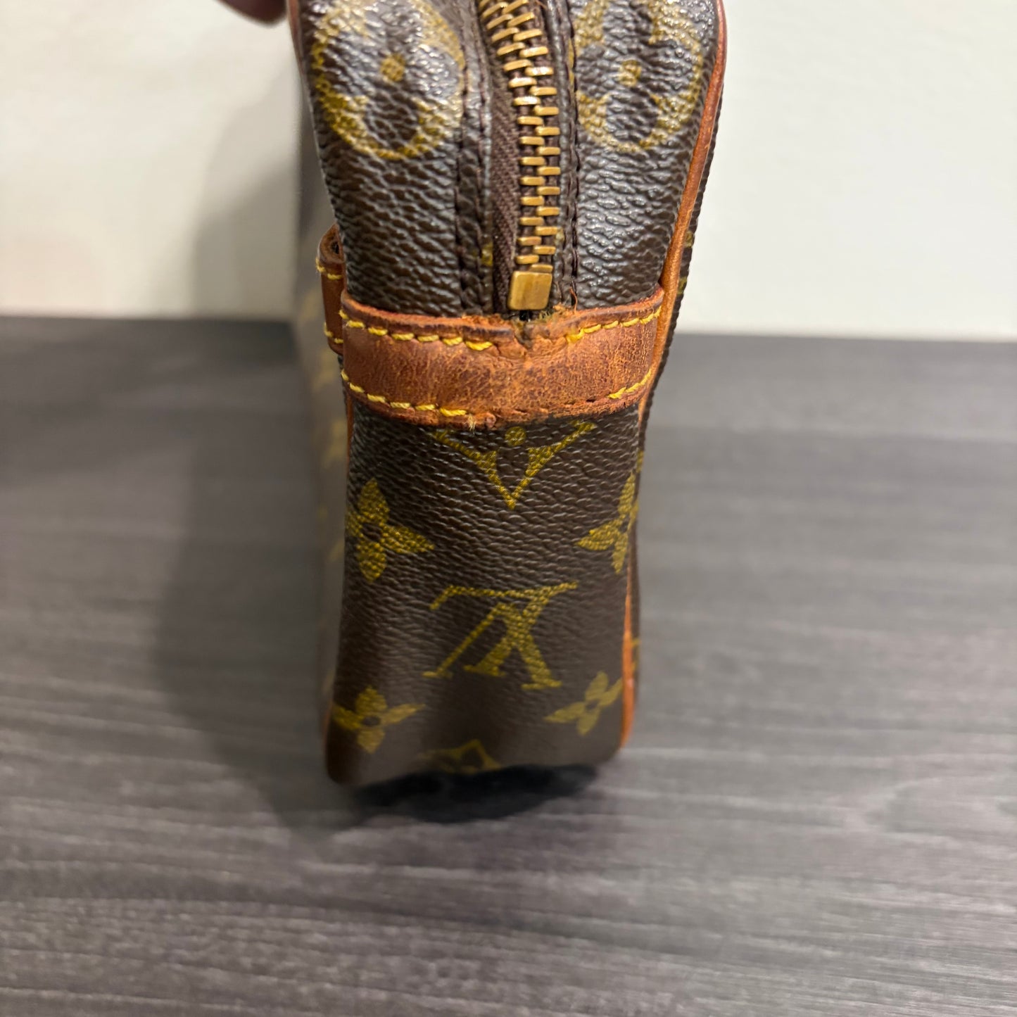 8914 LOUIS VUITTON Monogram Compiegne 23