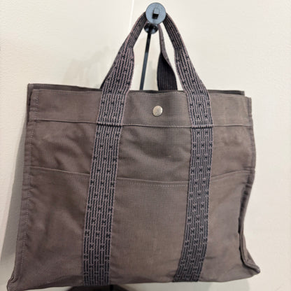 #3220 HERMES TOTE MYSTERY BUNDLE (3 or more items)